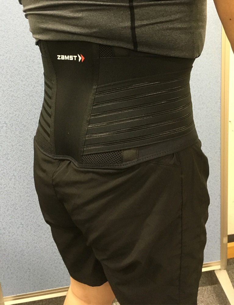 腰椎椎間板ヘルニア Sports Medicine Library ザムスト Zamst